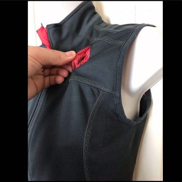 ATHLETA Running Vest Jacket Reflective Gray Orange Breathable Paisley Scroll - Picture 7 of 10